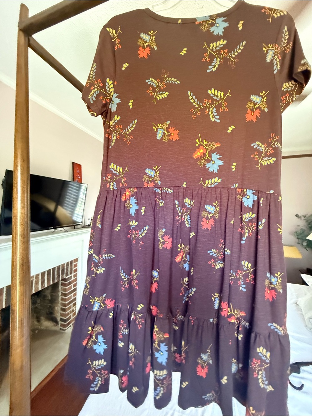 Toad&Co Dark Brown Floral V-Neck Tiered Short Sleeve Tunic - Picture 3 of 5